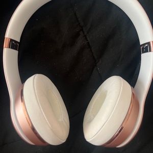ROSE GOLD BEATS BY DRE